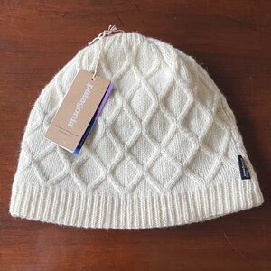 Patagonia Women’s Honeycomb Knit Beanie NWT